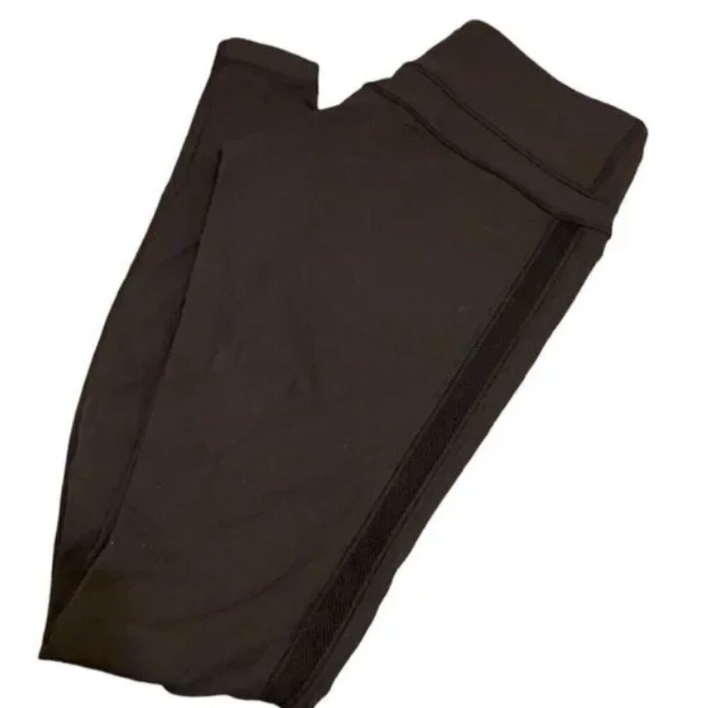 𝅺LULULEMON black leggings. Size 6